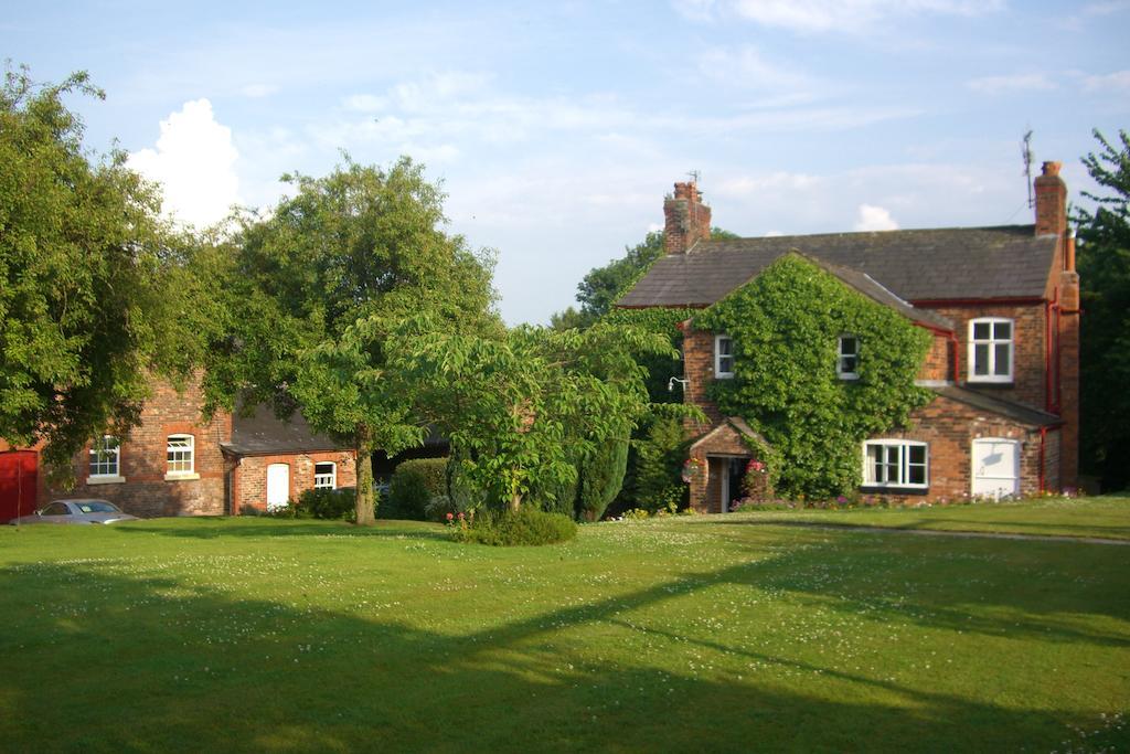 Ash Farm Country House Little Bollington Экстерьер фото
